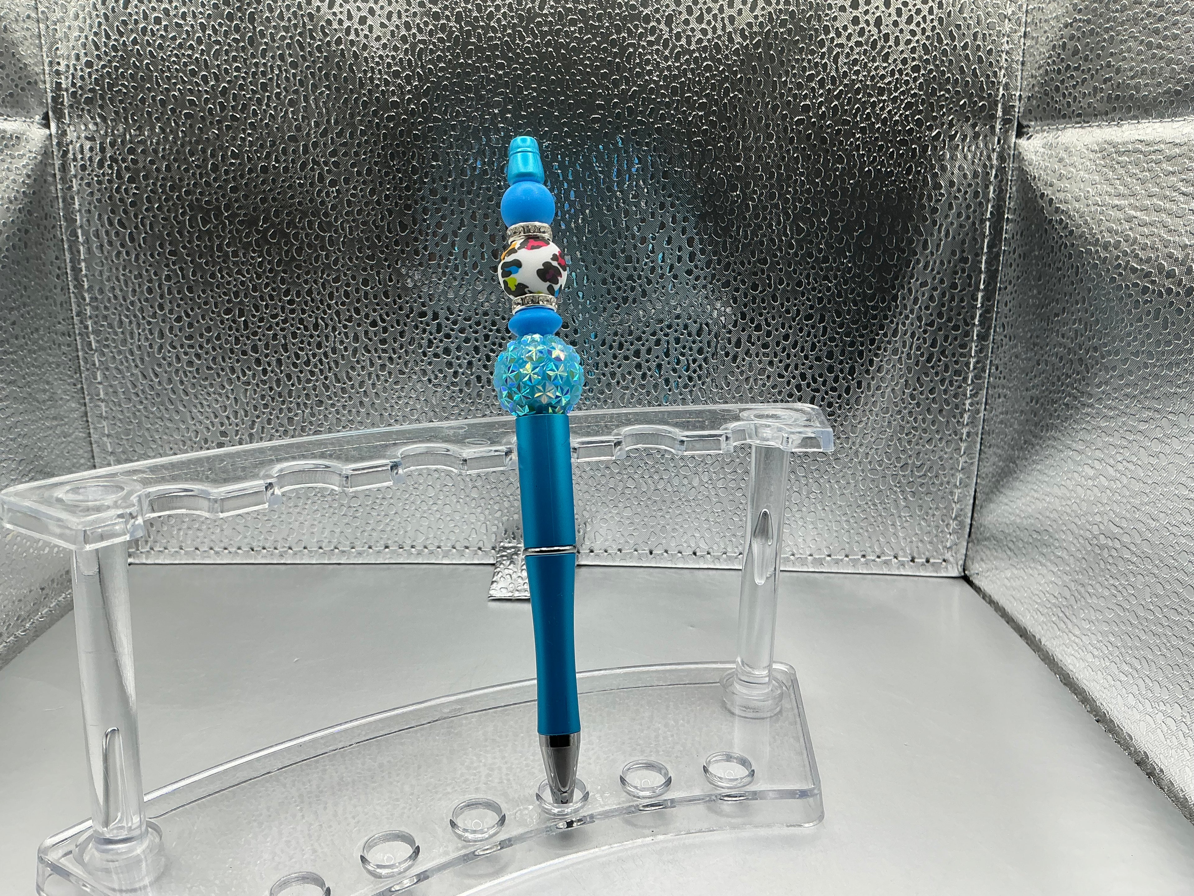 Cow print and blue balls pen (black ink)