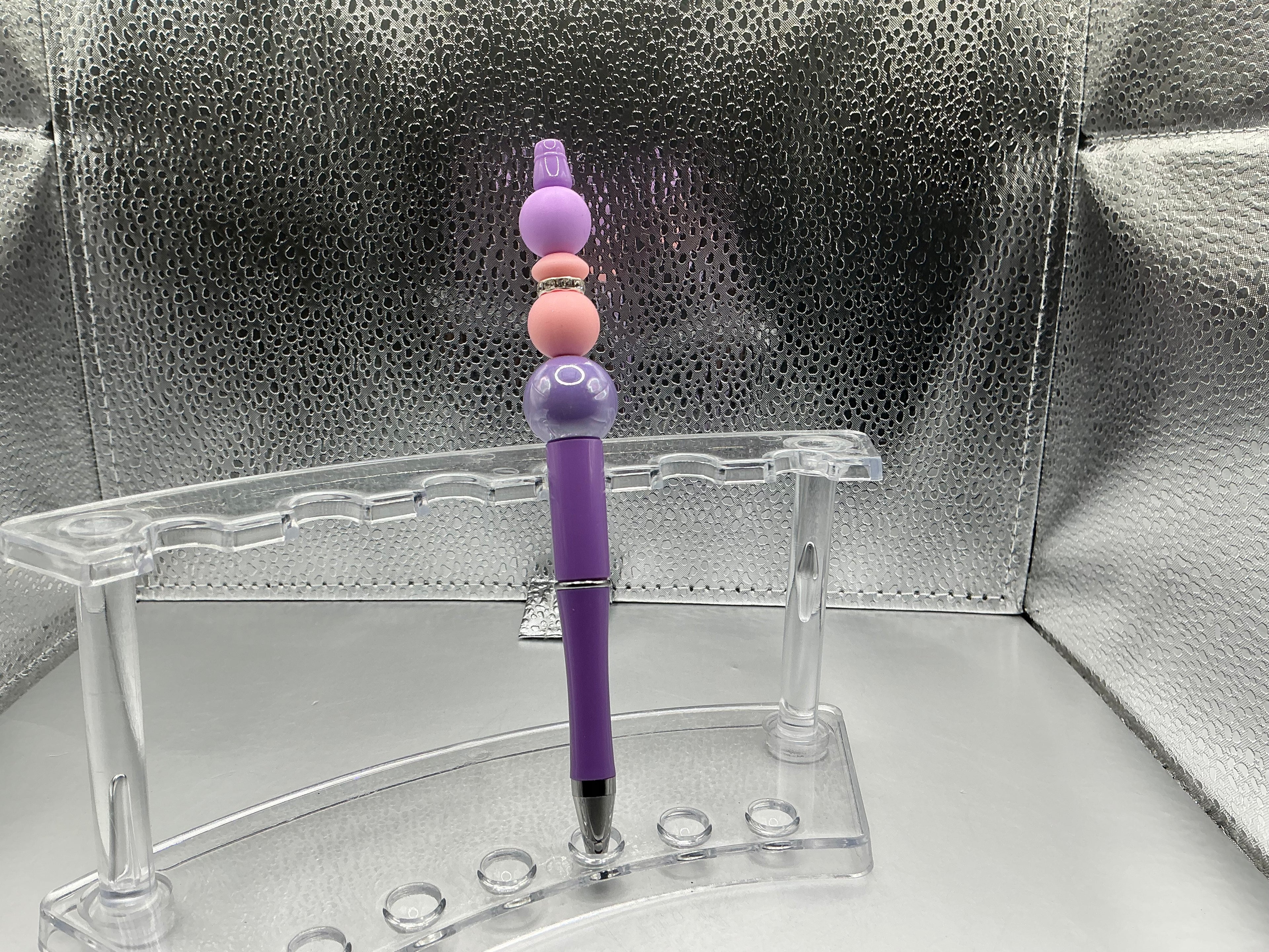 Purple and pink balls pen (black ink)