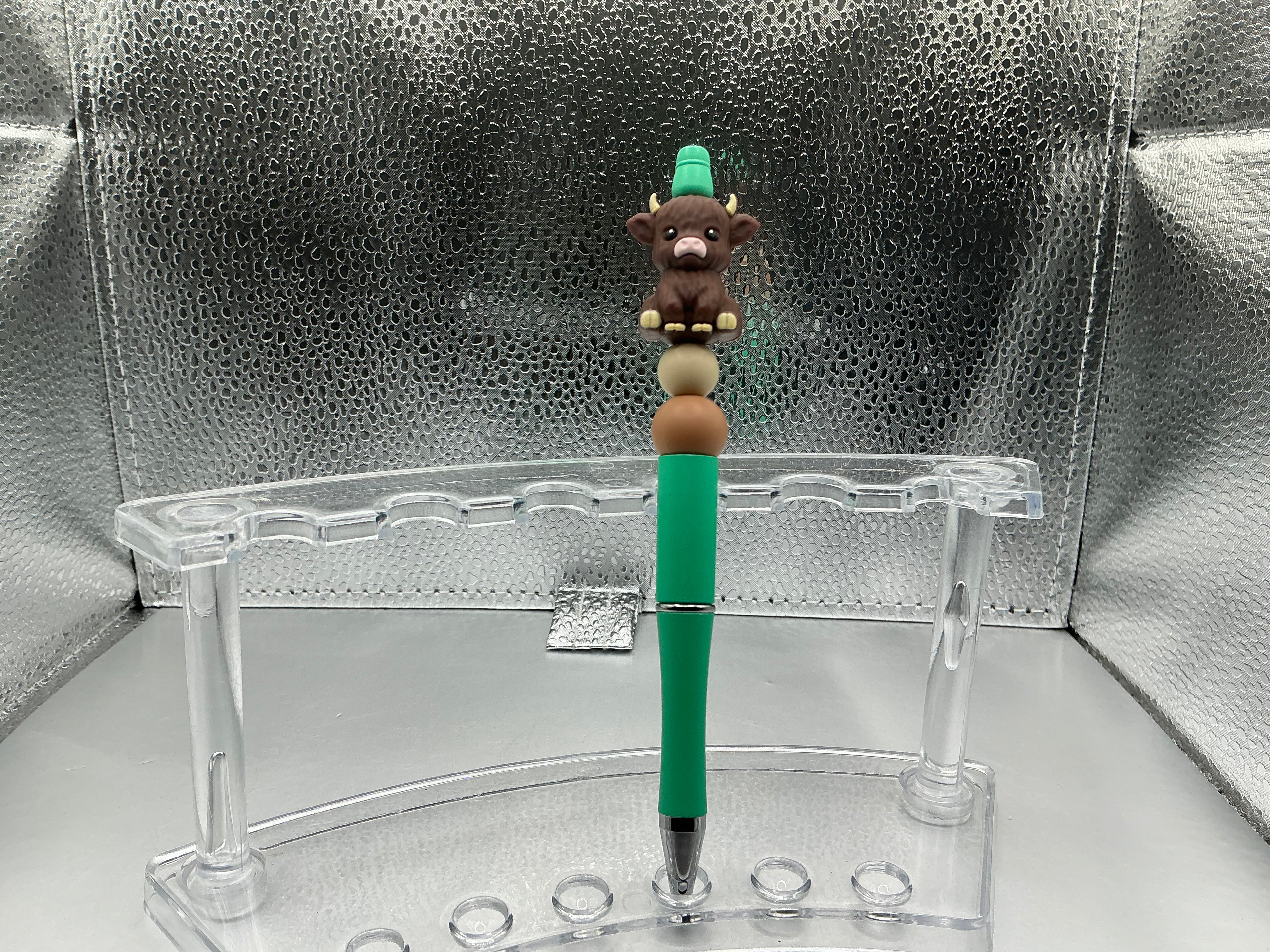Brown highland cow pen (black ink)