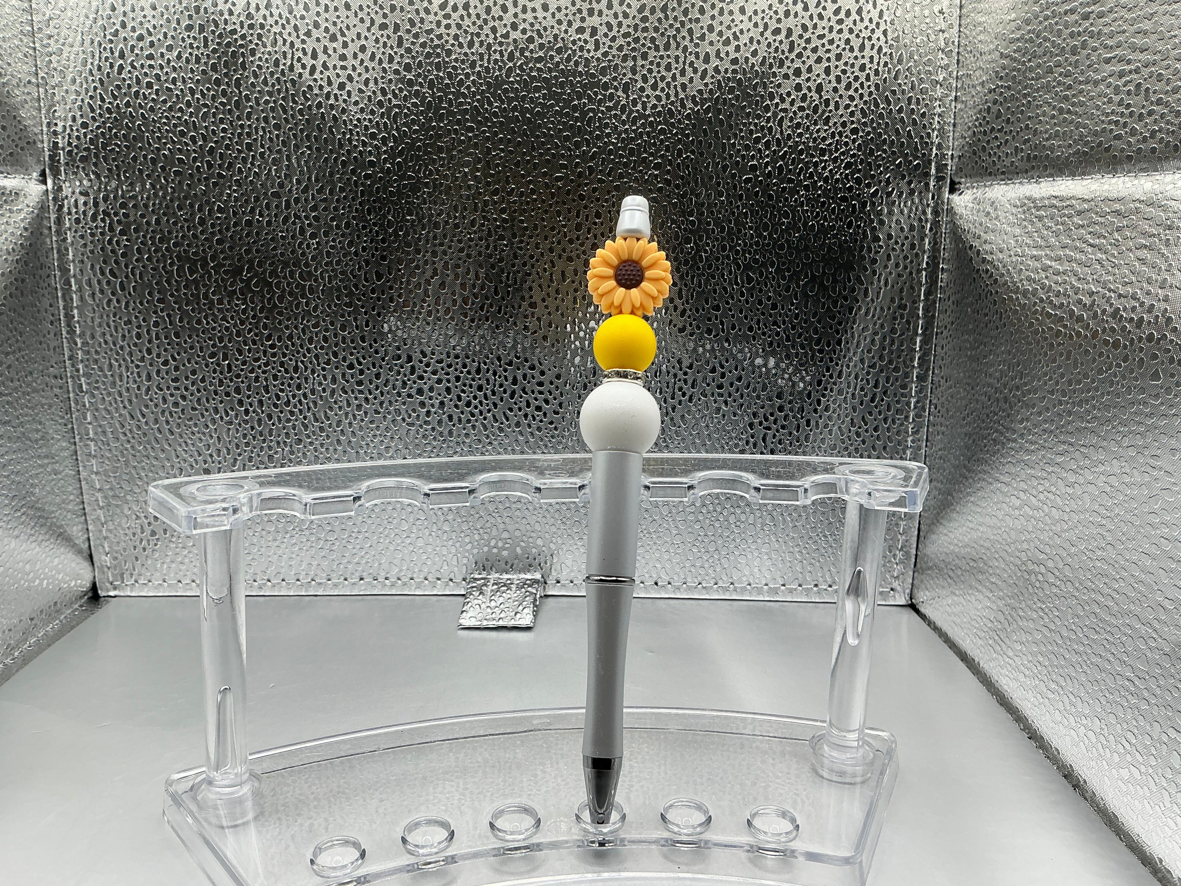 Yellow flower pen (black ink)