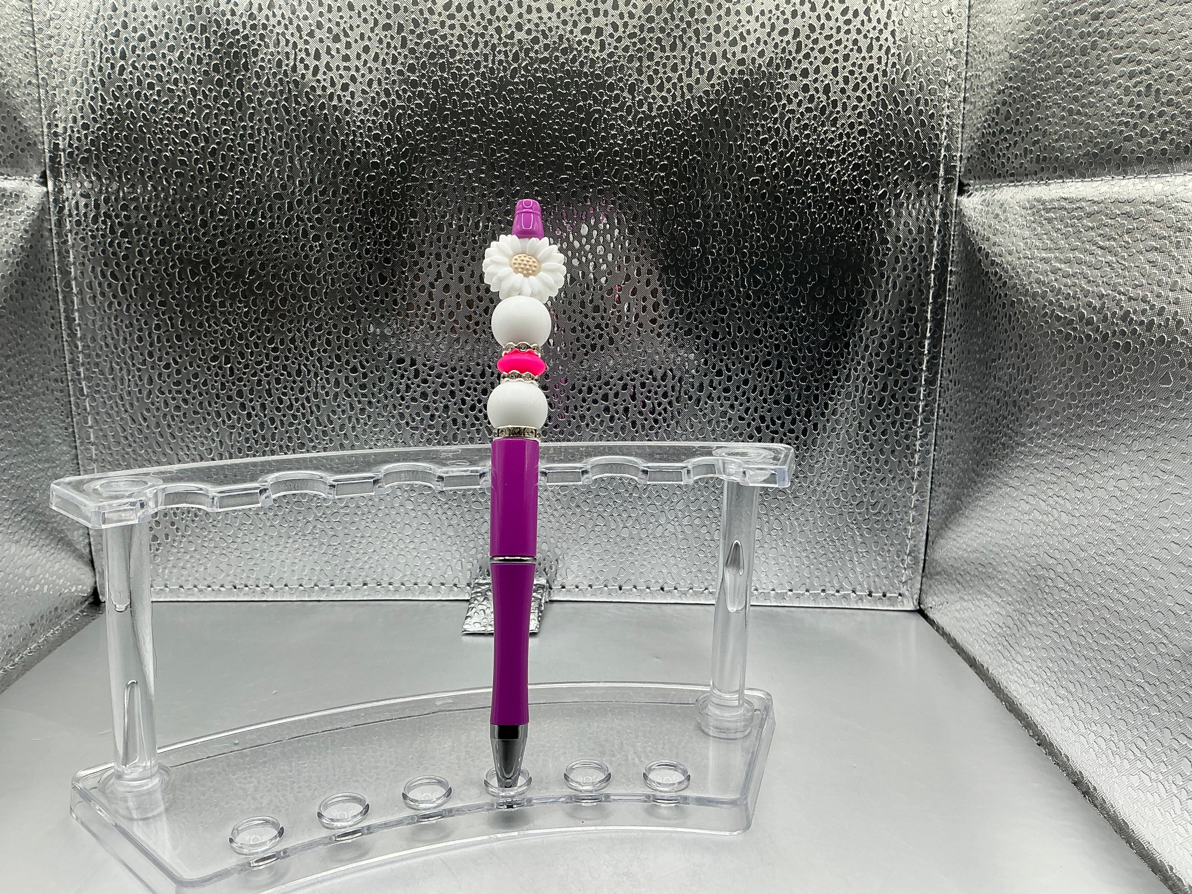 White flower pen (black ink)