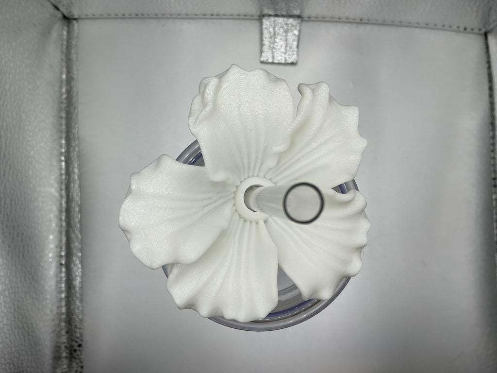 White hibiscus lid topper