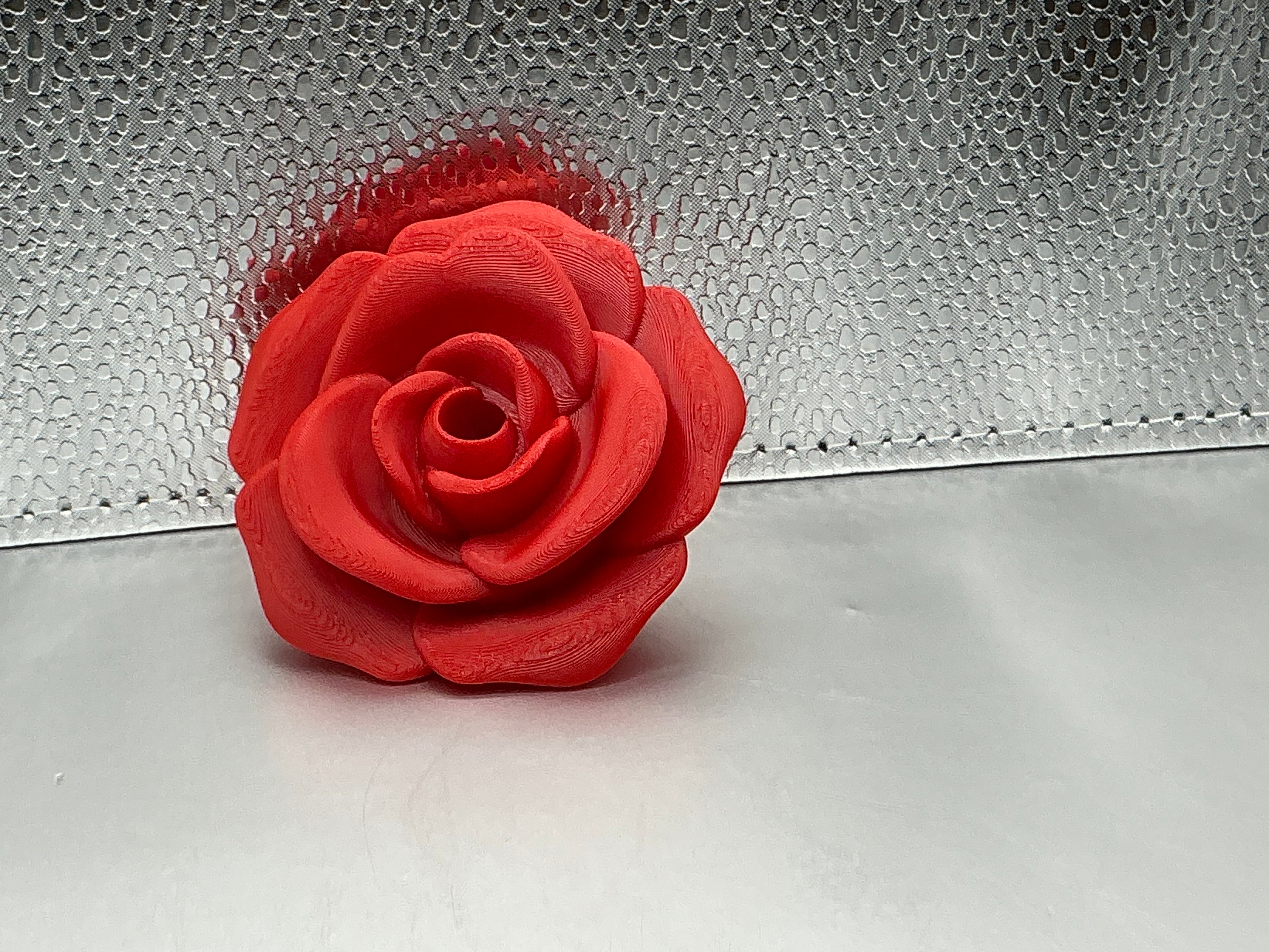 Light red rose lid topper