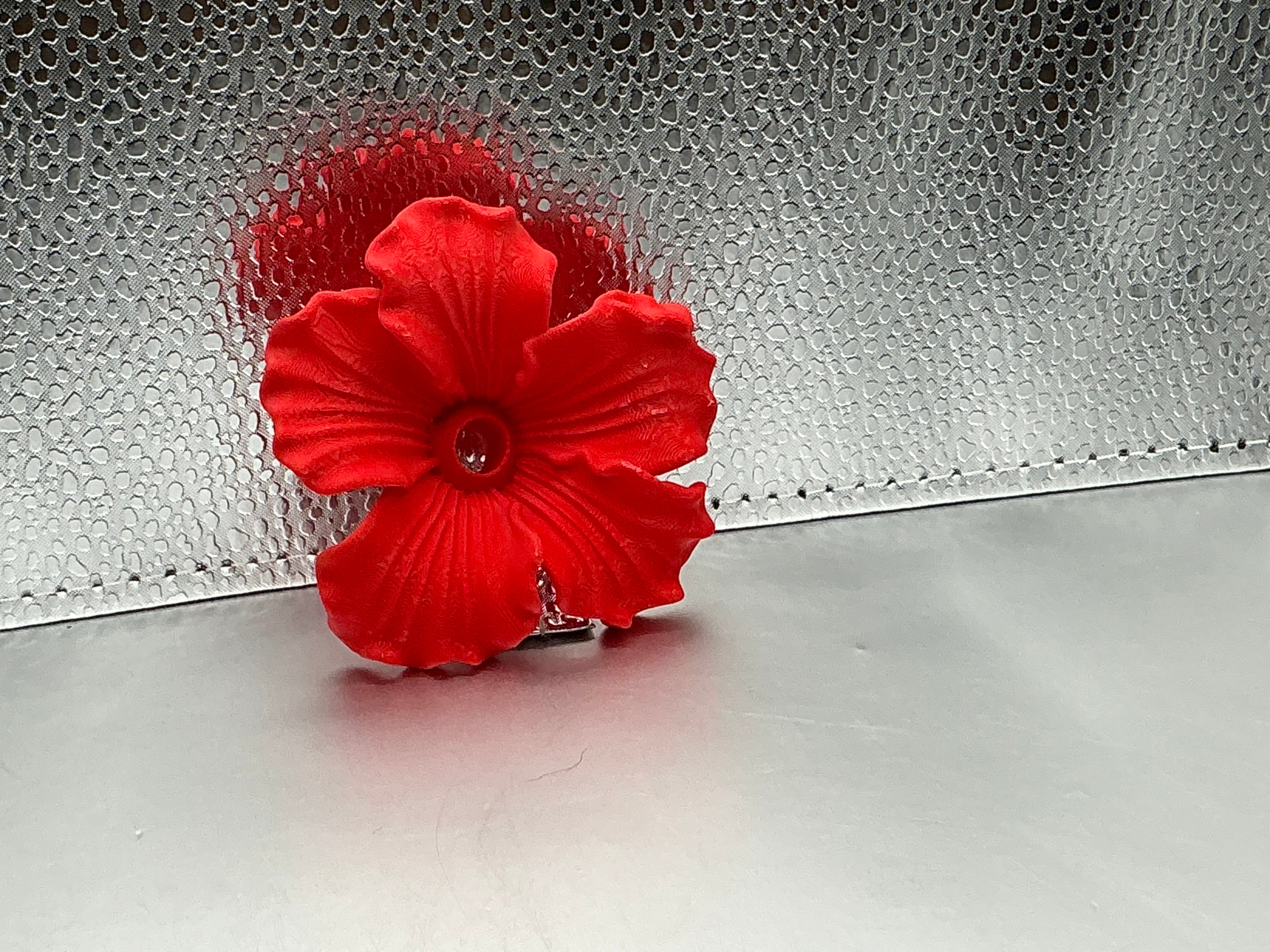 Red hibiscus lid topper