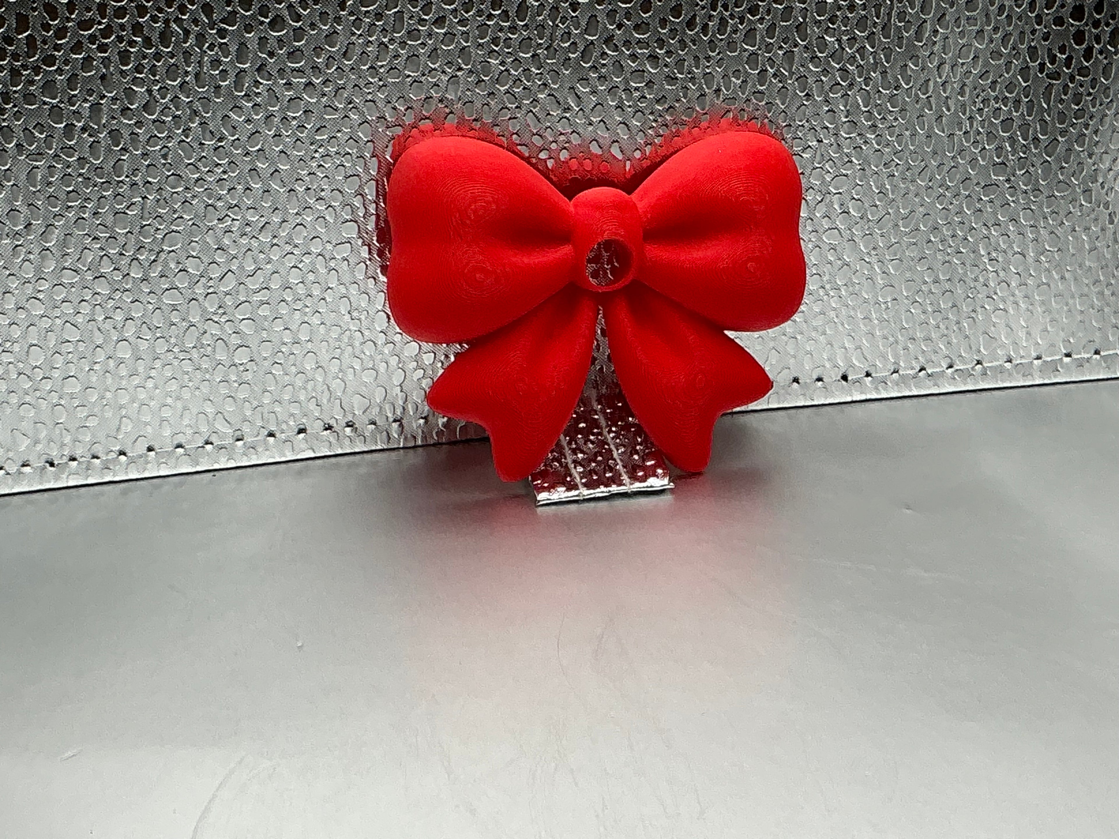 Red bow lid topper